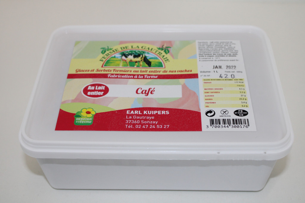 Glace café au lait entier