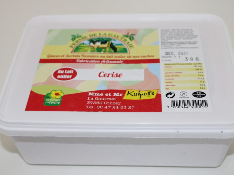 Glace Cerise au lait entier