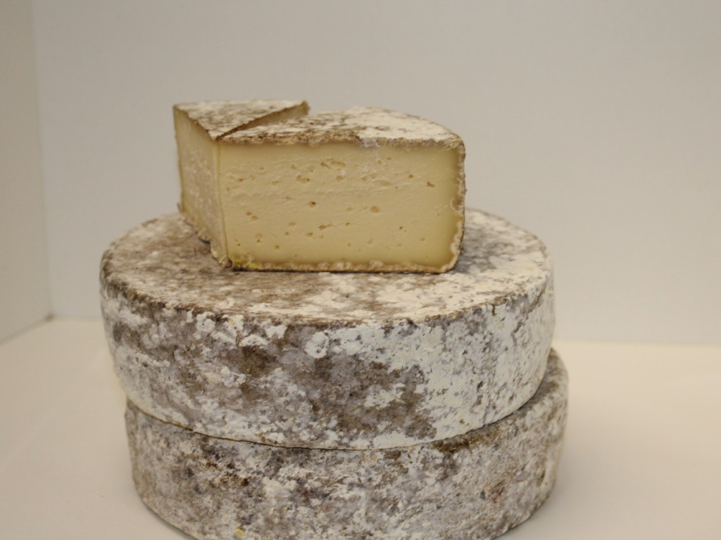 Tomme de Touraine au lait cru de vache